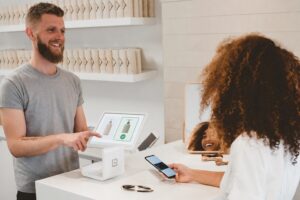 Dropshipping substitute product customer comparison